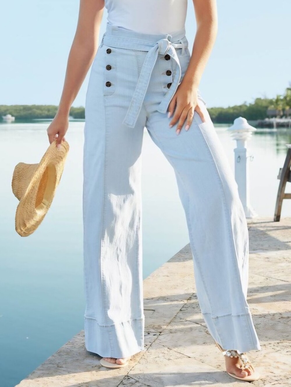 Venus high-waisted sailor jeans combine retro 1970s aesthetic details Size 10 - Picture 2 of 13